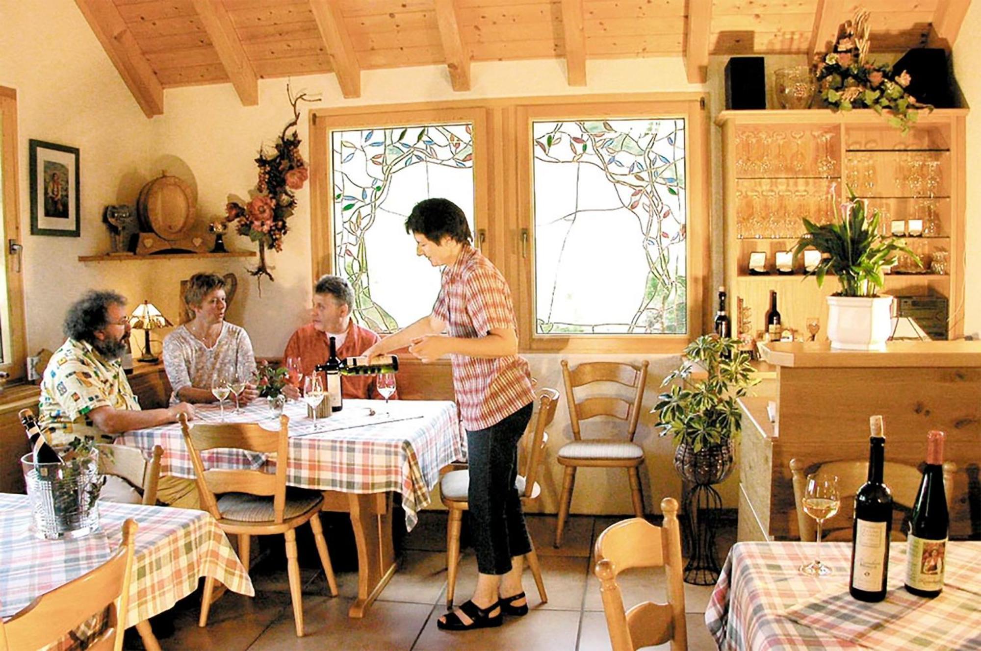 Апартаменты Weingut Rosenbaum Бридель Экстерьер фото