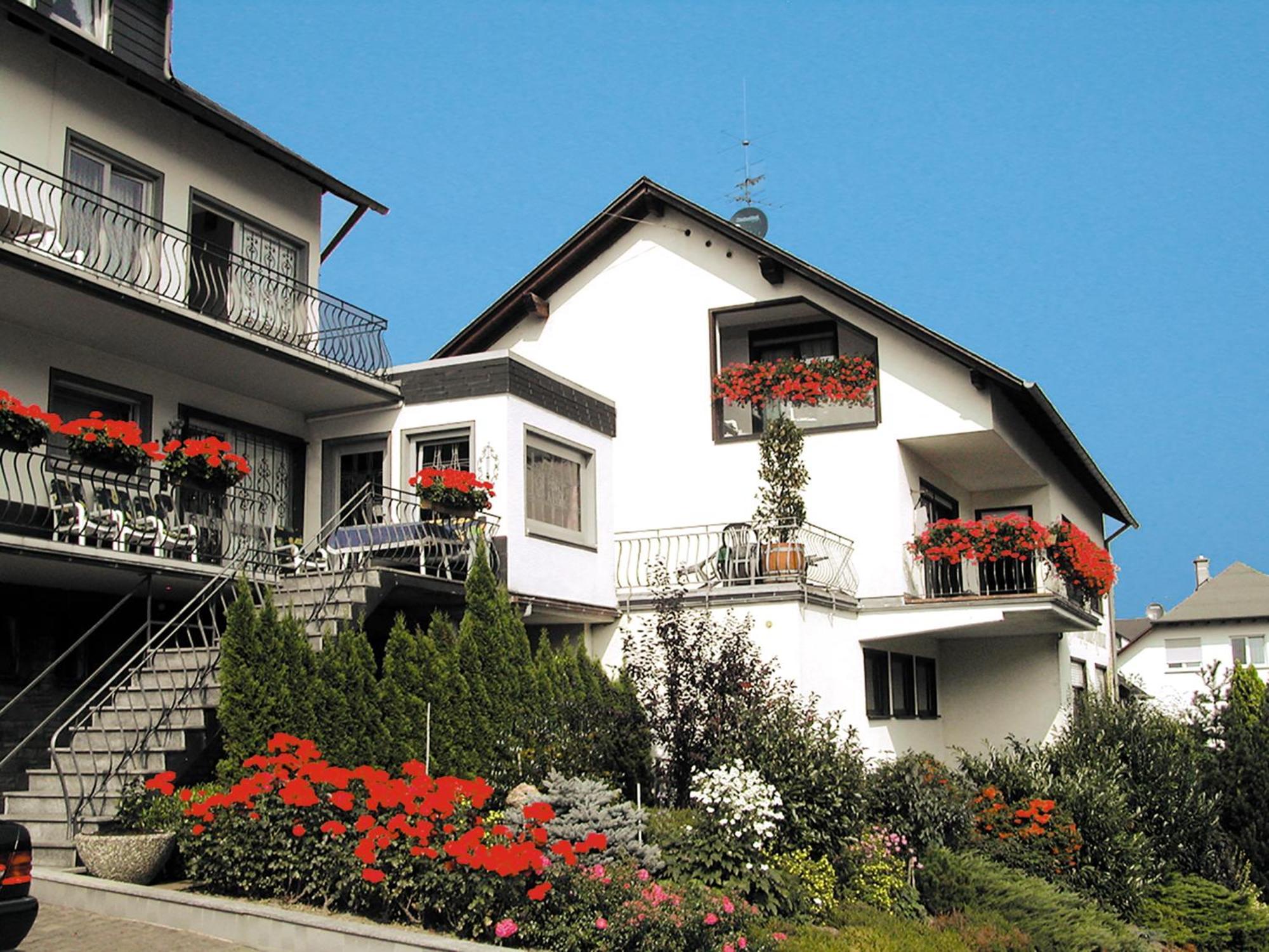 Апартаменты Weingut Rosenbaum Бридель Экстерьер фото